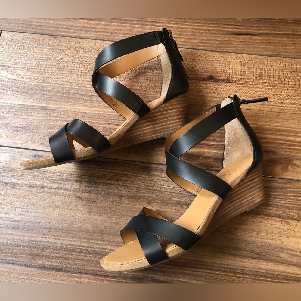 Franco Sarto Black strappy wedge-style heels size 7, Like new with box
